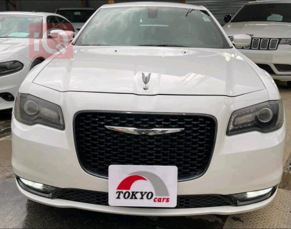کرایسلەر 300